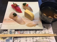 11_sushi.JPG