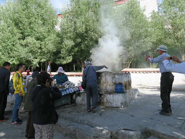 121.jpg