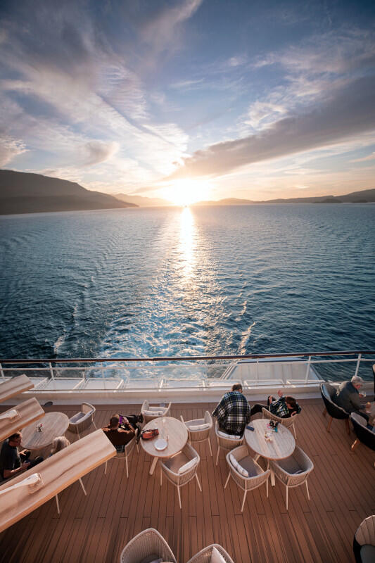 CEL_ML_Sunset_Bar_Alaska_2.jpg