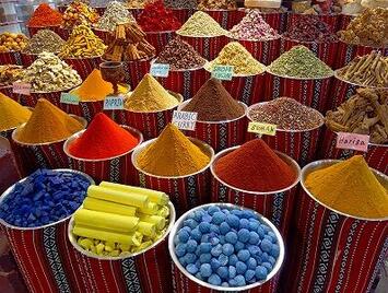 フレンドツアー　関西発　2025年12月5日出発　エミレーツ航空利用　悠久のエジプトと華麗なるドバイ8日間　【コースコード：FE685】