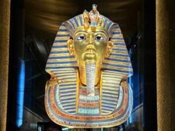 フレンドツアー　関東発　2025年12月5日出発　＜エミレーツ航空利用＞悠久のエジプトと華麗なるドバイ8日間（コース番号：FE685）