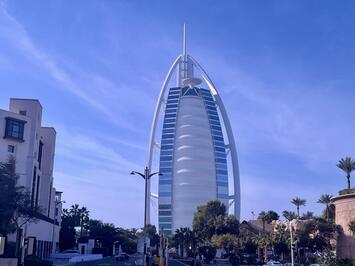 フレンドツアー　関東発　2026年2月5日出発　＜エミレーツ航空利用＞悠久のエジプトと華麗なるドバイ8日間（コース番号：FE685）