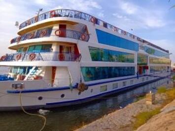 フレンドツアー　関東発　2026年2月5日出発　クレオパトラの愛したアレキサンドリアと王の軌跡を辿るエジプト 12日間（コース番号：FE696）