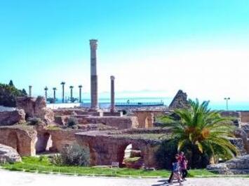 フレンドツアー　関東発　2026年2月16日出発　＜エールフランス航空利用＞古代ローマ遺跡と砂漠のオアシスを訪ねるチュニジア11日間（コース番号：FE682）