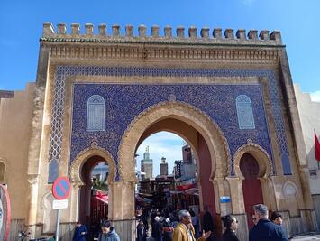 フレンドツアー　 関西発  2026年2月11日出発  エミレーツ航空利用　   幻想のサハラ　エキゾチックモロッコ11日間【コースコード：FE105】  