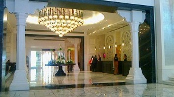 フレンドツアー　関西発　2016年1月21日出発　J097　エア・インディアビジネスクラス利用　宮殿ホテルに泊まる華麗なるインド８日間
