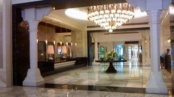 フレンドツアー　関西発　2016年3月24日出発　J097　エア・インディアビジネスクラス利用　宮殿ホテルに泊まる華麗なるインド８日間