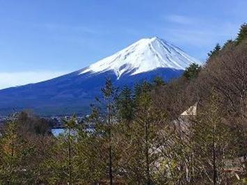 フレンドツアー　関西発　2022年3月16日出発　富士山を望むスイートルーム「ふふ河口湖」で寛ぐ　富士・箱根・伊豆　大人の優雅な休日４日間（コース番号：5AA0W2） 