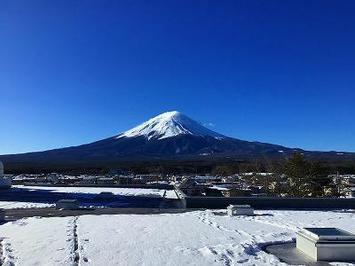フレンドツアー　関西発　2022年2月15日出発　富士山を望むスイートルーム「ふふ河口湖」で寛ぐ　富士・箱根・伊豆　大人の優雅な休日４日間（コース番号：5AA0W2）