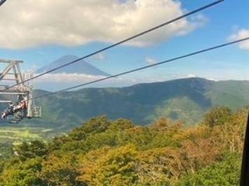 フレンドツアー　関西発　2022年9月25日出発　富士山を望むスイートルーム「ふふ河口湖」（3泊目）で寛ぐ　富士・箱根 4日間（コース番号：5AA0W9） 