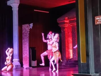 フレンドツアー　関東発　2025年12月13日出発　＜ANA利用＞龍を語り継ぐハロン湾クルーズとベトナム中部の変遷をたどる8日間（コース番号：FX860）