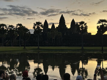 フレンドツアー　関東発　2025年12月12日出発　＜ANA用＞4つの世界遺産ハロン湾・ホイアン・アンコール遺跡を巡る8日間（コース番号：FX853）