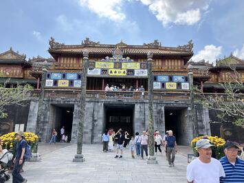 フレンドツアー　関東発　2026年2月11日出発　龍を語り継ぐハロン湾クルーズとベトナム中部の変遷をたどる8日間（コース番号：FX860）