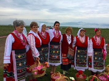 フレンドツアー　関西発　2017年6月1日出発　D309　ルフトハンザドイツ航空利用 ブルガリア・ルーマニア バラ祭り１０日間