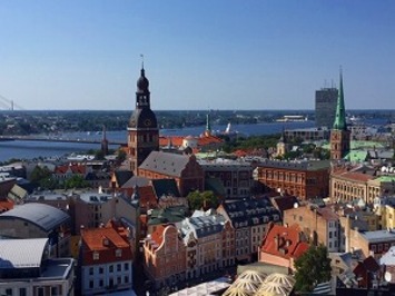 フレンドツアー　関西発　2019年7月25日出発　F107　フィンエアー利用　リトアニア・ラトビア・エストニア　バルト３国の古都を訪ねて９日間