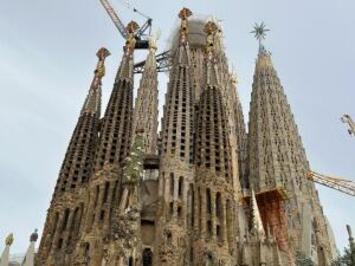 フレンドツアー　関東発　2024年11月14日出発　エミレーツ航空ビジネスクラス利用 優雅なスペイン情熱紀行9日間（コース番号：FE451）