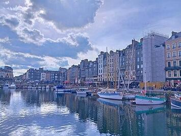 フレンドツアー　関西発　2025年9月25日出発　エミレーツ航空利用 フランス印象派の美しき村を訪ねて９日間【コースコード：FE321】