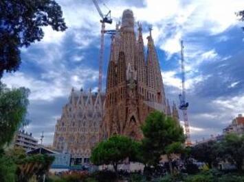  フレンドツアー　関東発　2025年10月13日出発　ルフトハンザドイツ航空利用 憧れの地イタリアと太陽の国スペイン10日間（コース番号：FE458）