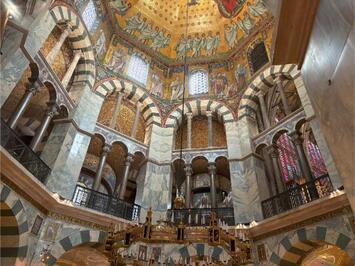 フレンドツアー　関西発　2025年9月26日　エミレーツ航空 利用 古城ホテルに泊まるドイツとオランダ・ベルギー9日間　【コースコード：FE170】