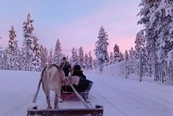 フレンドツアー　関西発・関東発　2026年2月2日出発　フィンエアー利用　憧れのオーロラキャビンに２連泊　北欧 神秘のオーロラ８日間【コースコード：FE065】