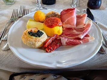 フレンドツアー　関西発　2026年3月11日出発　フィンエアー利用　暮らすように旅するローマの休日８日間【ツアーコード：FE091】