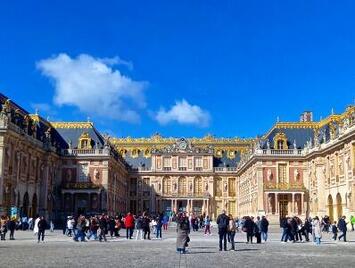 フレンドツアー　関西発　2026年3月13日出発　エールフランス航空往復直行便利用 絢爛豪華なヴェルサイユとパリの素敵な休日8日間【コースコード：FE148】