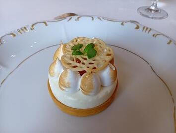 フレンドツアー  関西発　2026年3月15日出発   ルフトハンザドイツ航空利用　美しき中央ヨーロッパ三都物語8日間【コースコード：FE398】