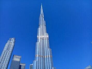 フレンドツアー　関西発　2025年10月15日出発　エミレーツ航空利用　悠久のエジプトと華麗なるドバイ8日間　【コースコード：FE685】