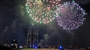 フレンドツアー　関東発　2025年12月28日出発　＜エミレーツ航空利用＞　華麗なるドバイ・アブダビ７日間（コース番号：FE689）