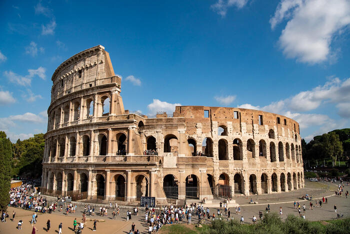 06_イタリア_pixta.jpg