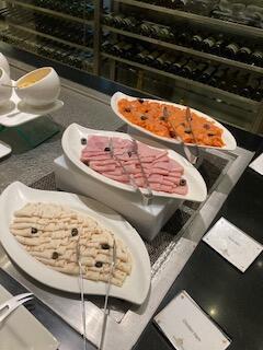 ホテル朝食②.jpeg