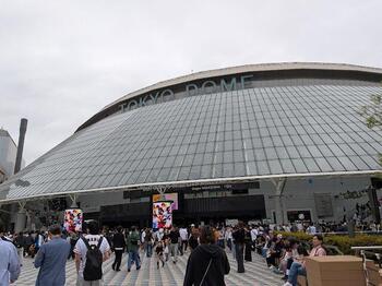 ５．東京ドームの外景.jpg