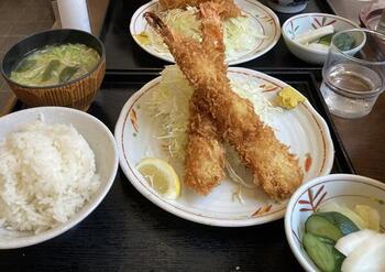 ４．ときわ食堂の海老フライ定食.jpg