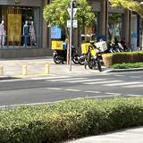 オーダーを受け取り、いざお客様のもとへ.jpeg
