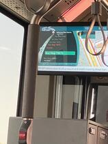 路線バス 車内モニター