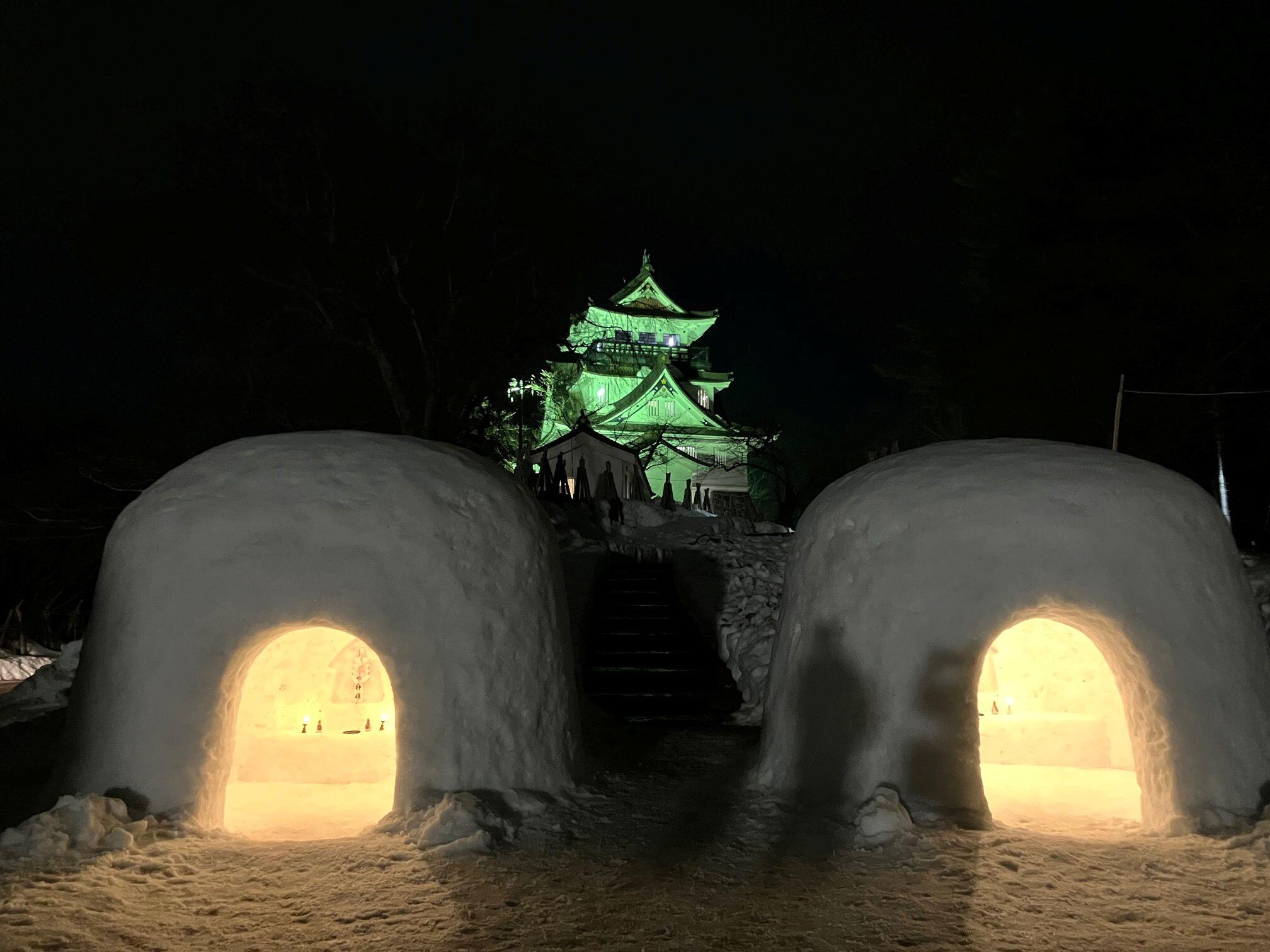 秋田・横手かまくら貸切り　　　　　　　　　 